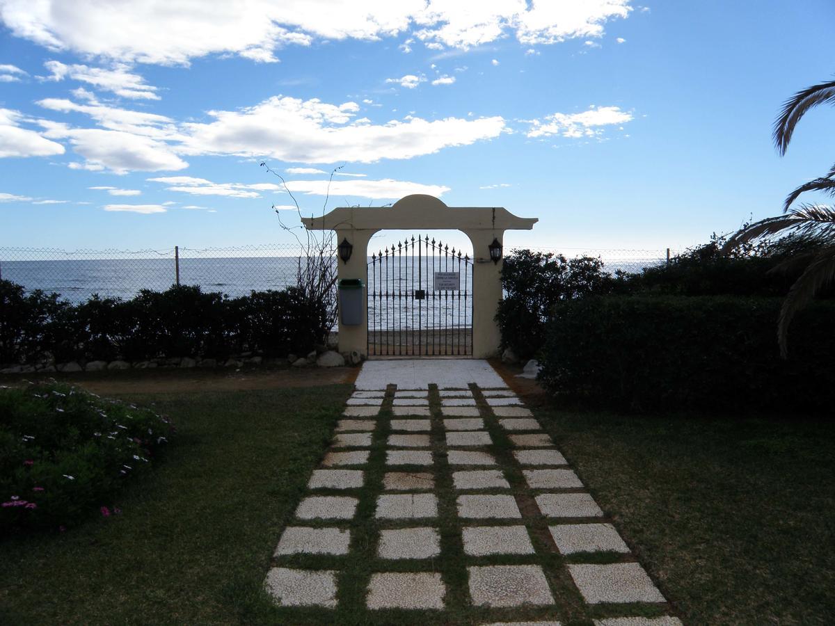 Apartamento En La Playa Apartment Mijas Costa Luaran gambar
