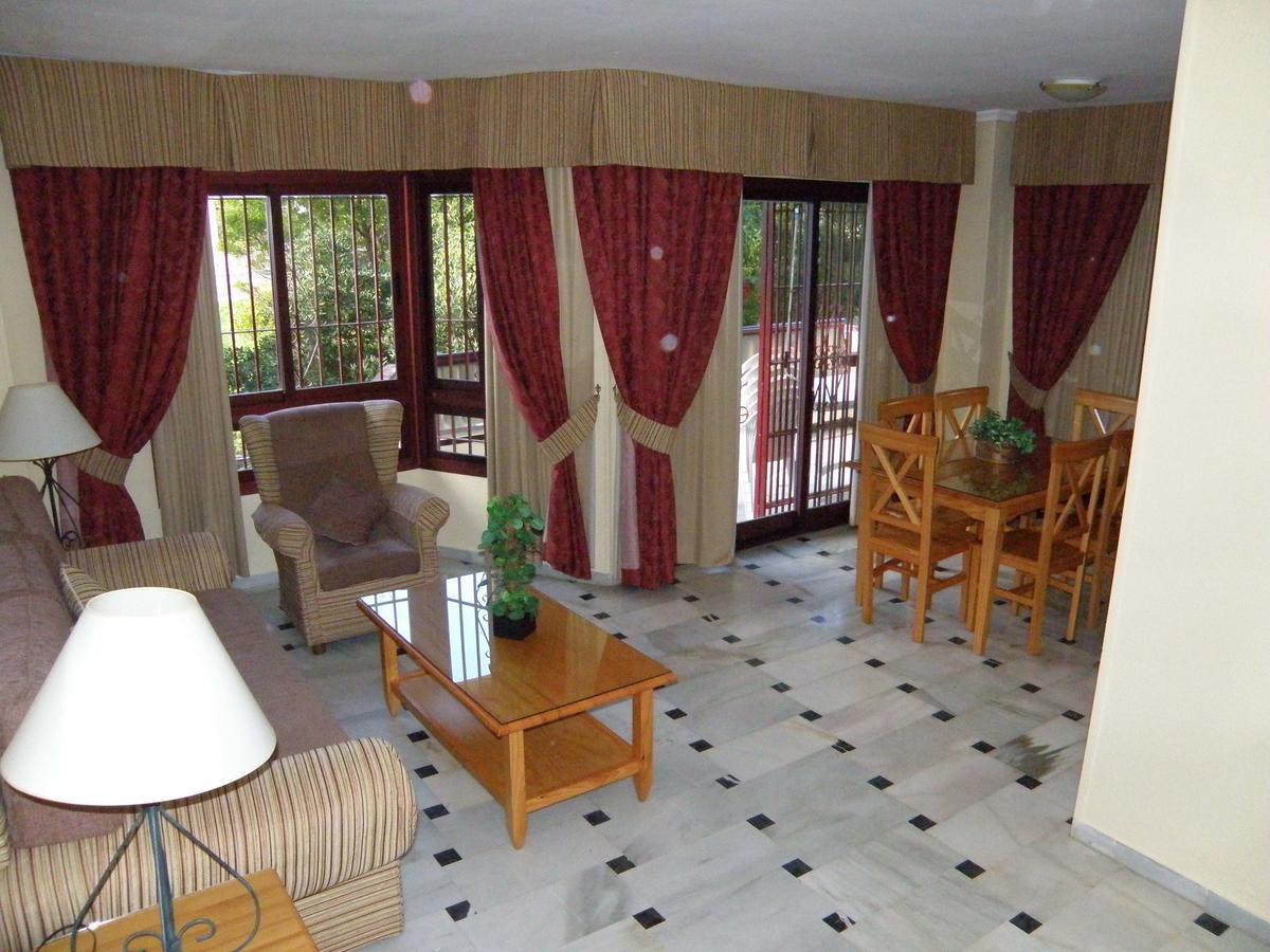 Apartamento En La Playa Apartment Mijas Costa Luaran gambar
